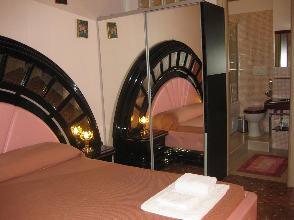 Beauty Moon Bed & Breakfast Rome Room photo